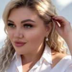 Елена Eсакова